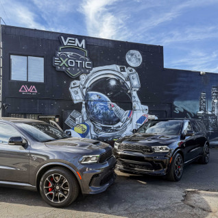Hellcat Durango 2025 (Grey & Black)